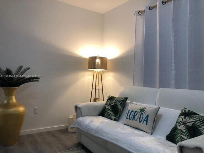 Foto del edificio - 810 7th St