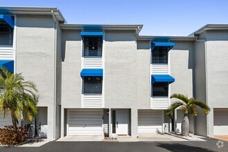 Building Photo - 745 Pinellas Bayway S