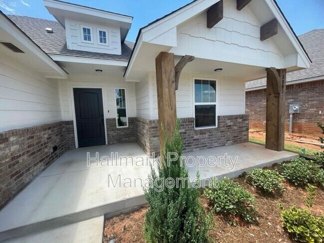 Building Photo - 5001 Misty Wood Ln