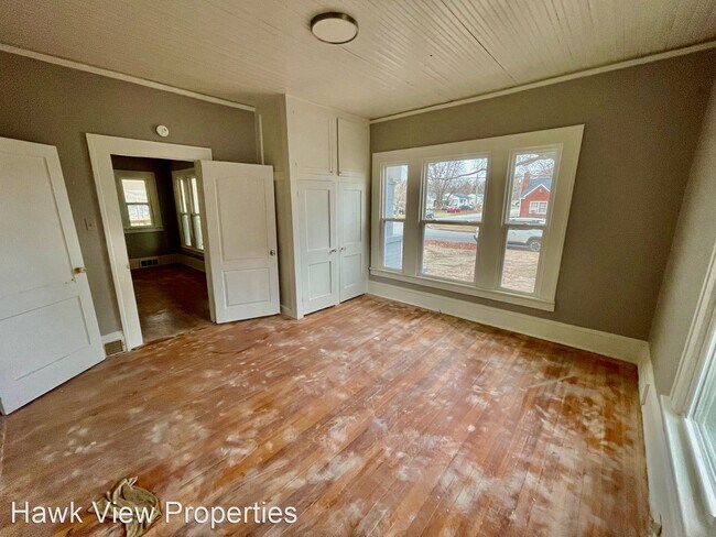 Building Photo - 3 br, 1.5 bath House - 2447 Marble Street