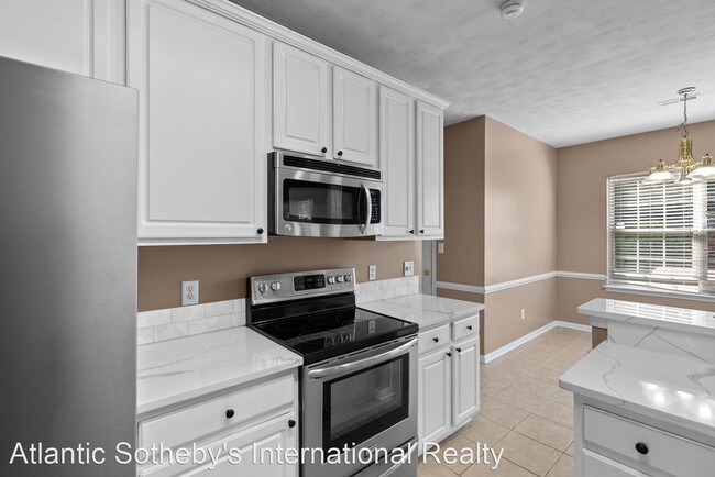 Building Photo - 4 br, 2.5 bath House - 2901 Chestnut Oak Way