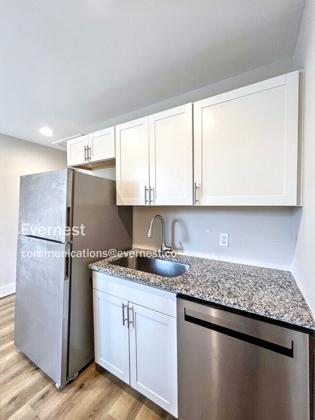 Foto del edificio - 1730 17th Ave N