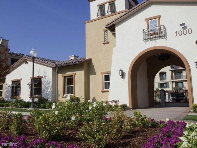 Foto del edificio - 24015 Copper Hill Dr