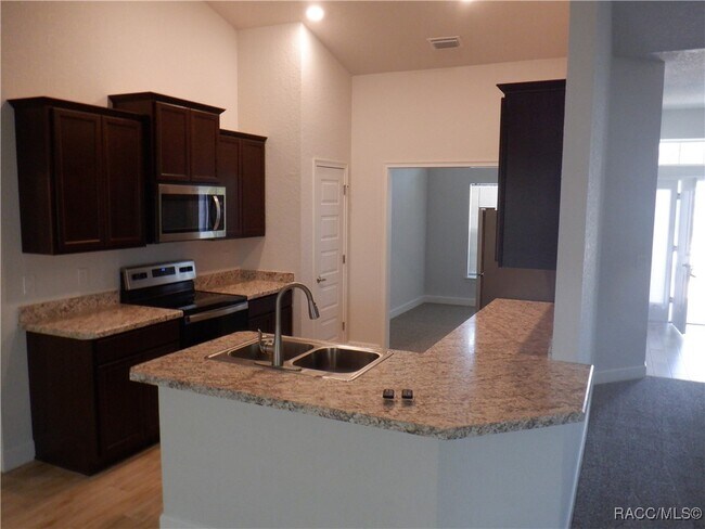 Foto del edificio - 1155 S Brookfield Dr