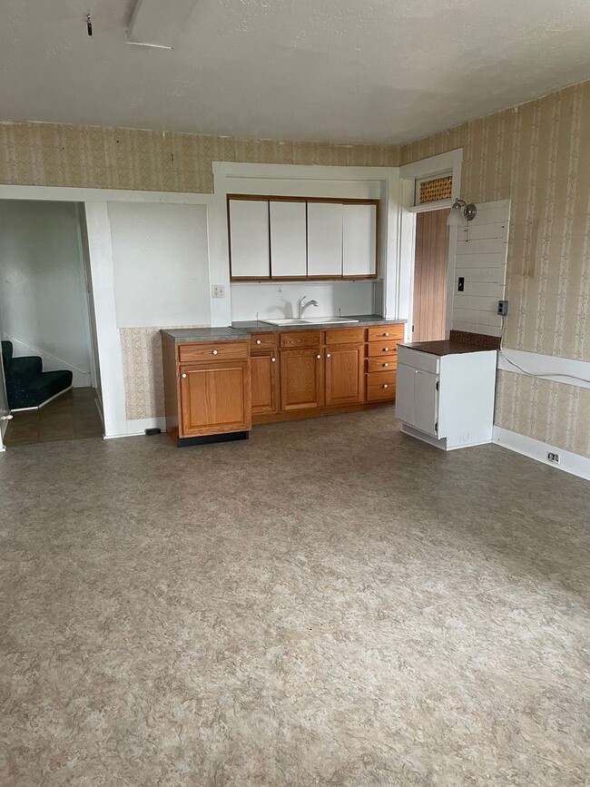 Building Photo - 5 br, 1 bath House - 3509 SUNNYSIDE RD