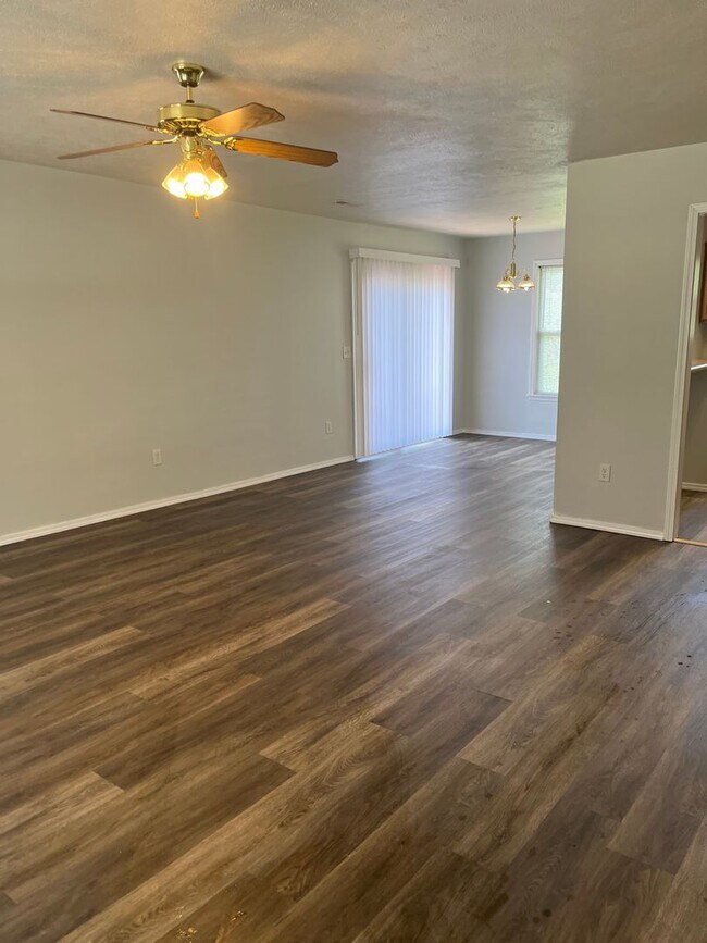 Building Photo - 1207 A-B Westwood