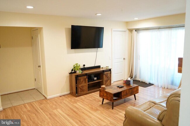 Building Photo - 20220 Shipley Terrace
