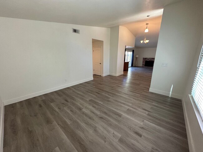 Foto del edificio - Beautiful 3 bedroom, 2 bath Antioch Home /...