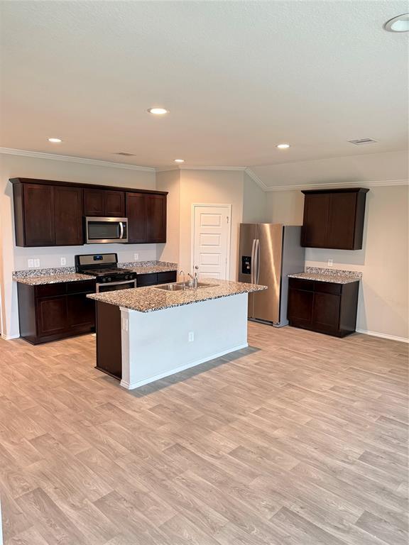 Foto del edificio - 6807 Green Embers Ln