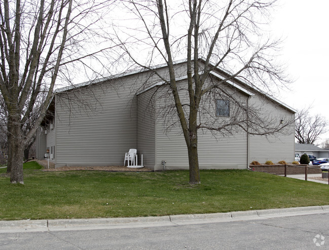 Building Photo - Oak Ridge Manor Senior 62+ Apartments