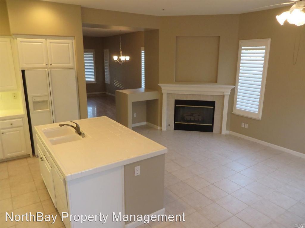 Primary Photo - 3 br, 2 bath House - 8031 Mainsail Dr