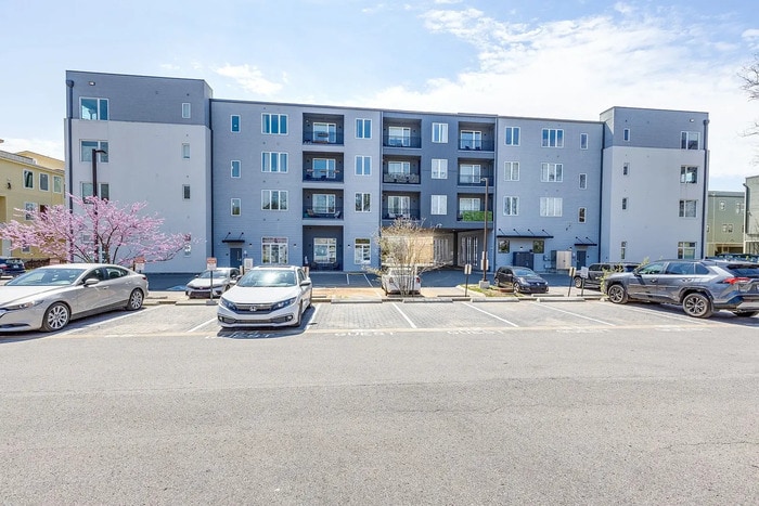 Primary Photo - Stylish Updated Apartment Minutes from Downtown