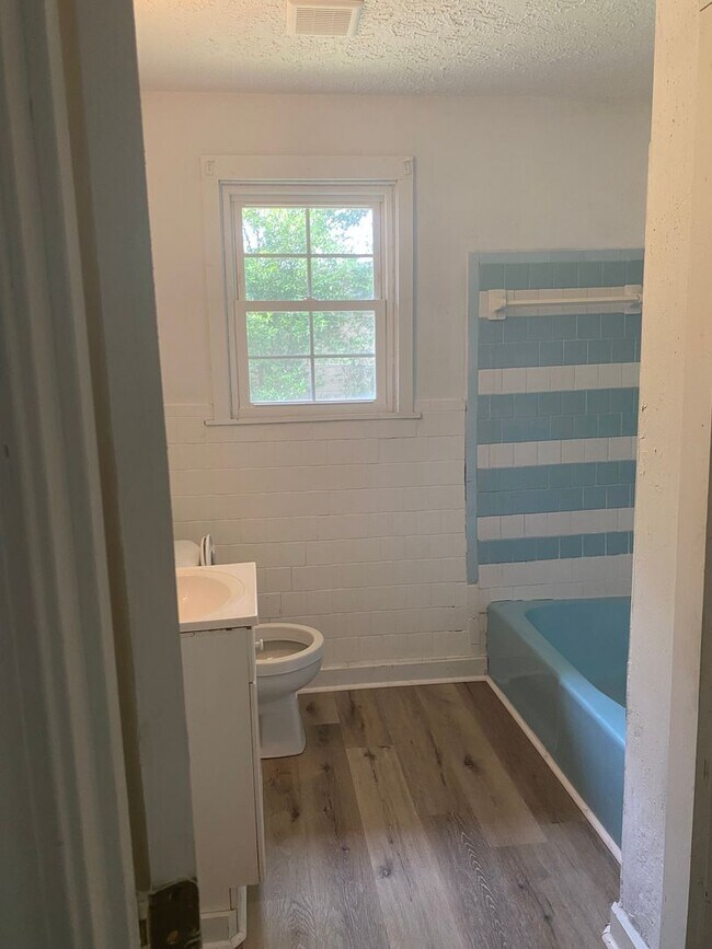 Foto del edificio - Coming Soon! 2 Bedroom 1 Bath Home!