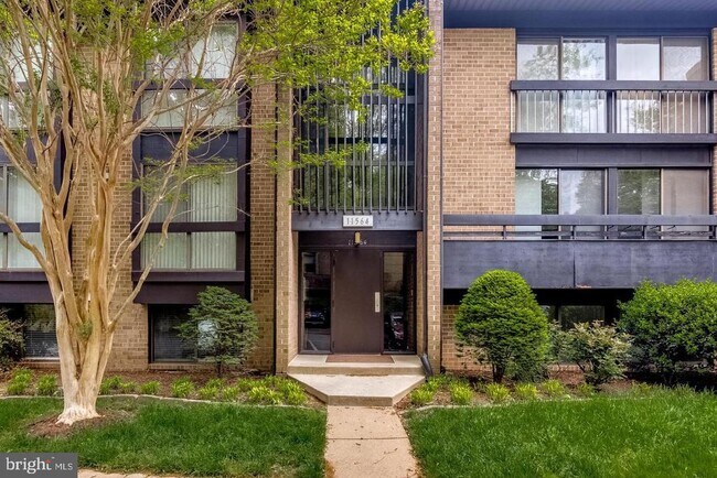 Foto del edificio - 11564 Rolling Green Ct