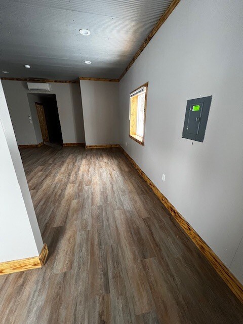 Foto del edificio - 7551 Riverside Dr