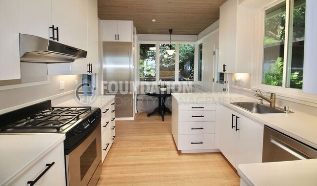 Foto del edificio - 9 Fern Ave