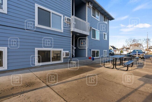 Foto del edificio - 2914 N Hogan St