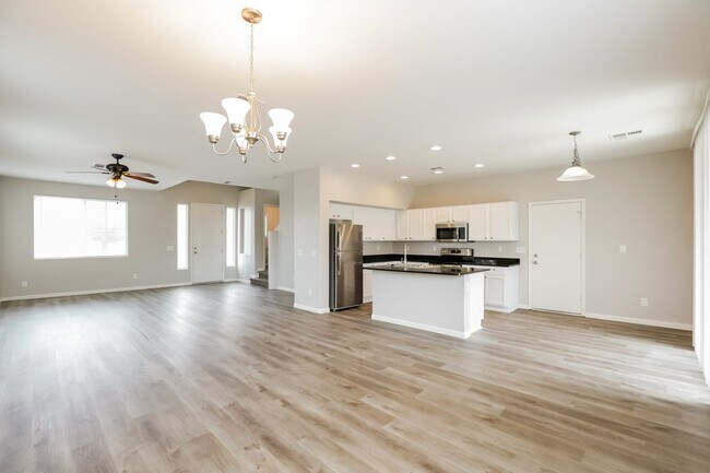 Building Photo - 7233 S 39Th Way