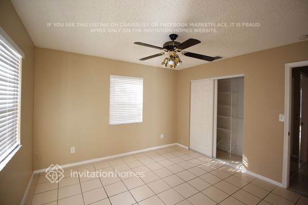 Building Photo - 6630 NW 24th Ct