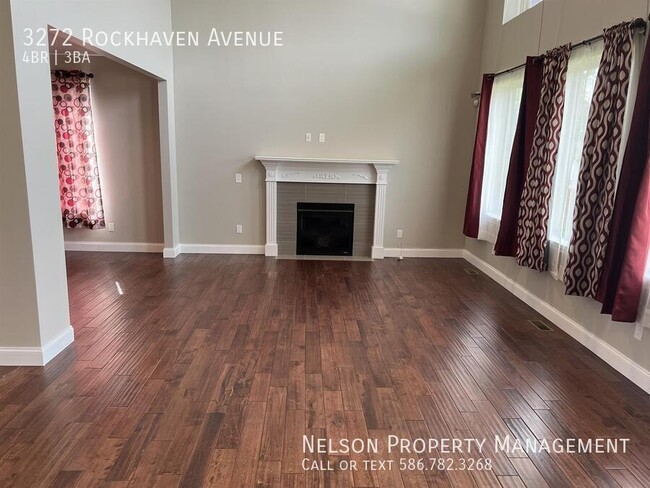 Foto del edificio - 3272 Rockhaven Ave