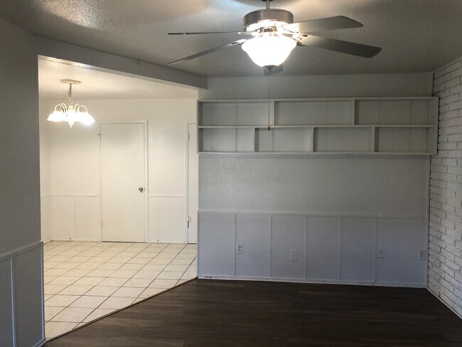 Photo - 2906 Lourdes St Townhome