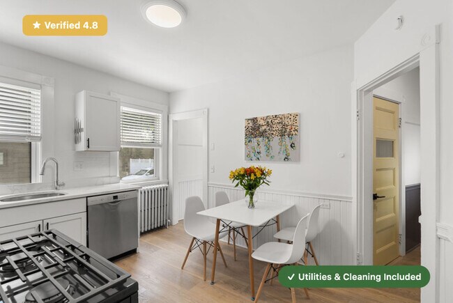 Foto del edificio - Furnished Bedroom in Jamaica Plain