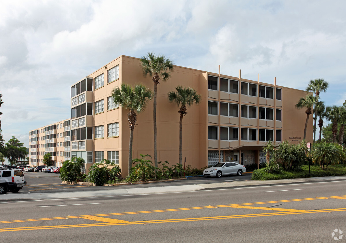 Primary Photo - Sutton Place South Apartments