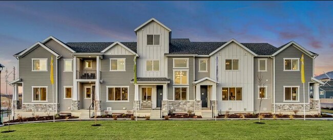 Foto del edificio - 3 Bedroom/2 Bathroom Townhome In Bluffdale