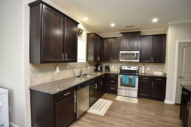 Building Photo - Beautiful 4 bedroom home! 8 Coronedo Lane ...