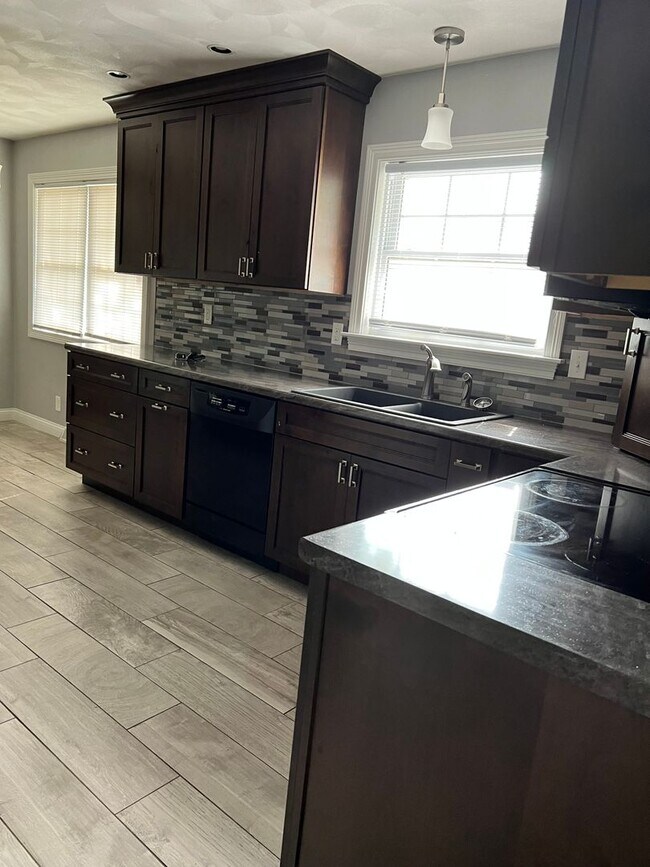 Foto del edificio - 2320 Springfield Rd