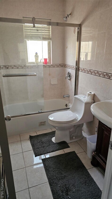 Building Photo - 157-16 134th Ave