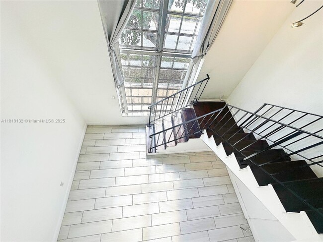 Foto del edificio - 10901 N Kendall Dr