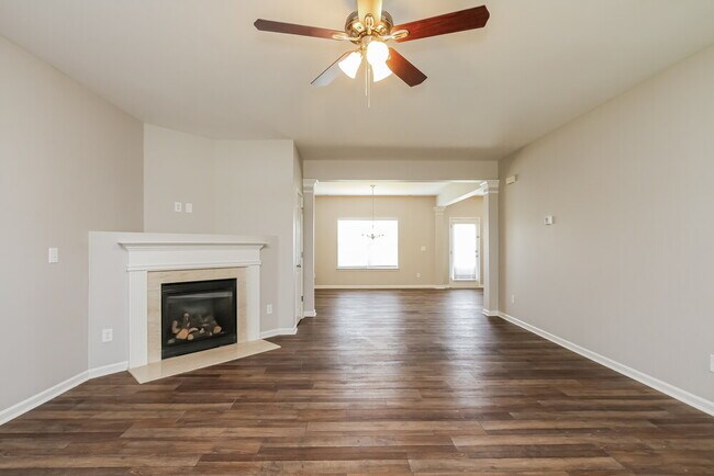 Building Photo - 255 Flanders Dr