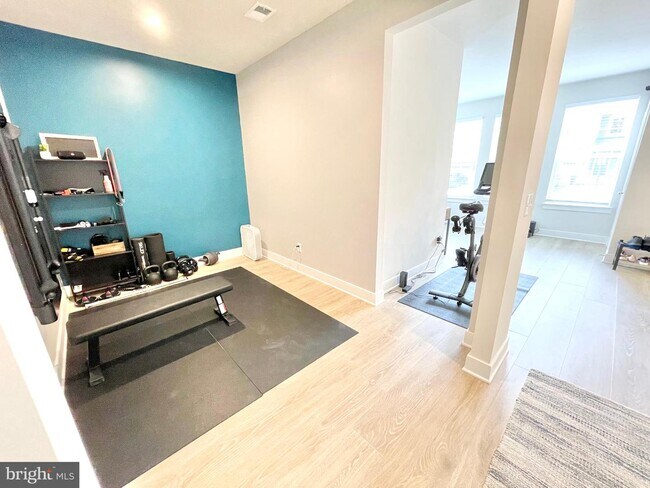 Foto del edificio - 1544 Meadowlark Glen Rd