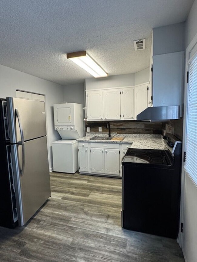 Foto del edificio - 610 Park Ave