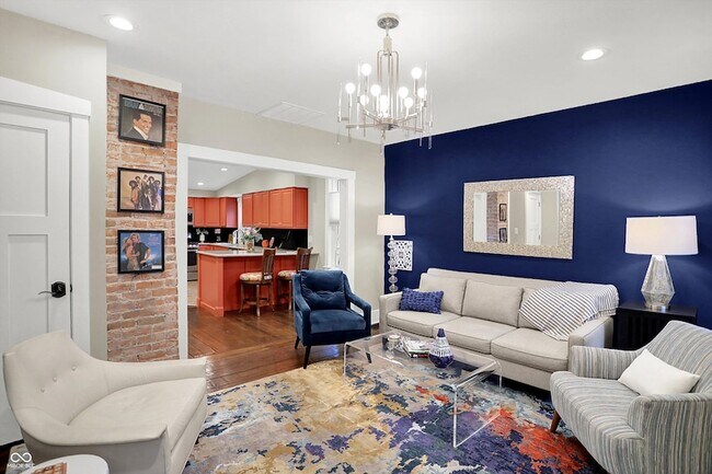 Foto del edificio - 140 N Main St