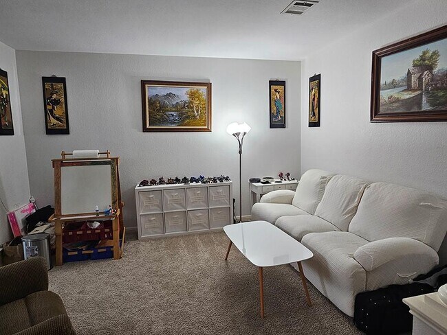Foto del edificio - 1549 Homewood Cir