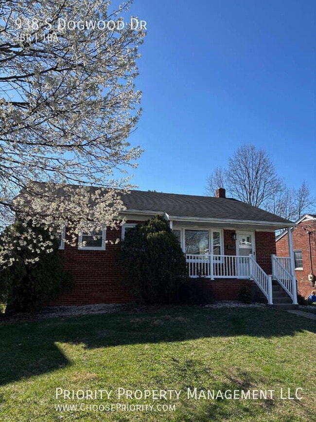 Photo - 938 S Dogwood Dr House