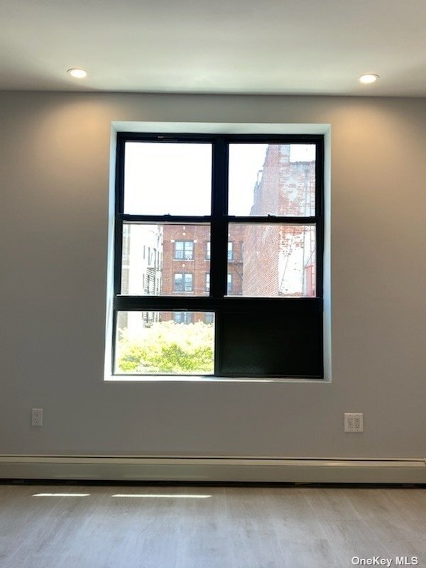 Foto del edificio - 2110 Hughes Ave