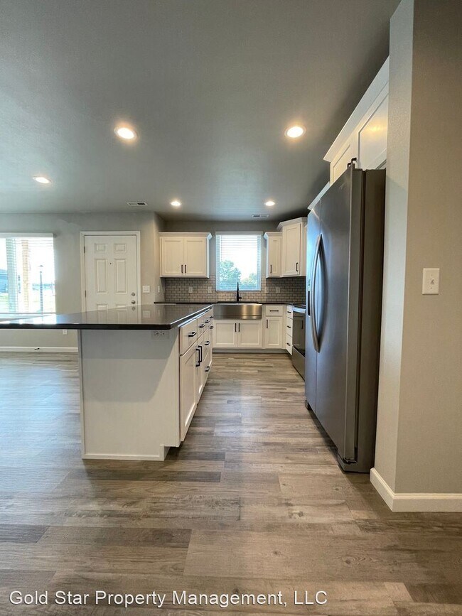 Building Photo - 3 br, 2.5 bath House - 3314 Kenner Loop