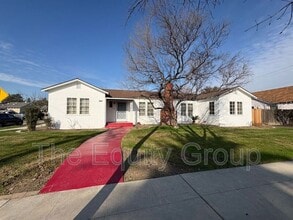 Building Photo - 1801 Riverside St