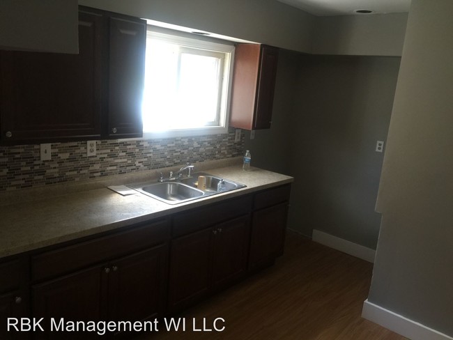 Foto del edificio - 4130 N Green Bay Ave