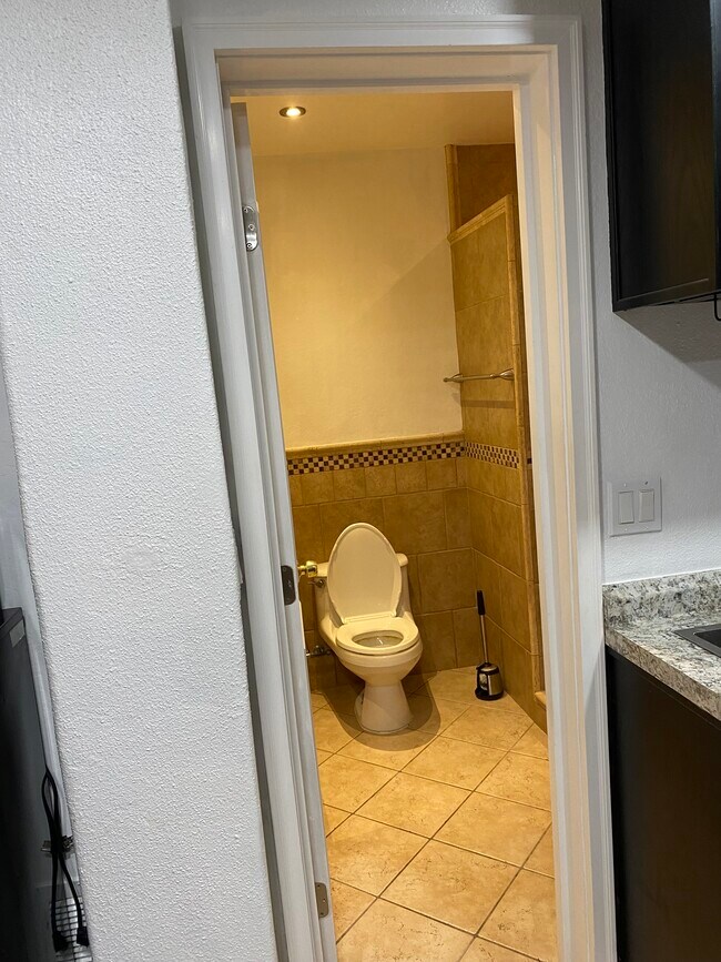 Foto del edificio - 1403 Palm Ave