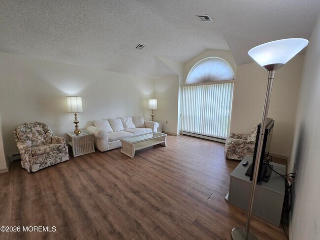 Building Photo - 4 Cordoba Ct