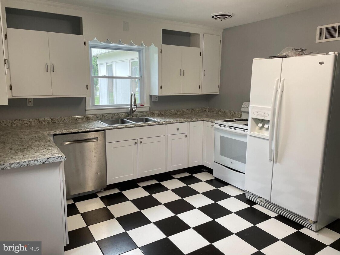 6324 Steinway St, Alexandria, VA 22315 House Rental in Alexandria, VA