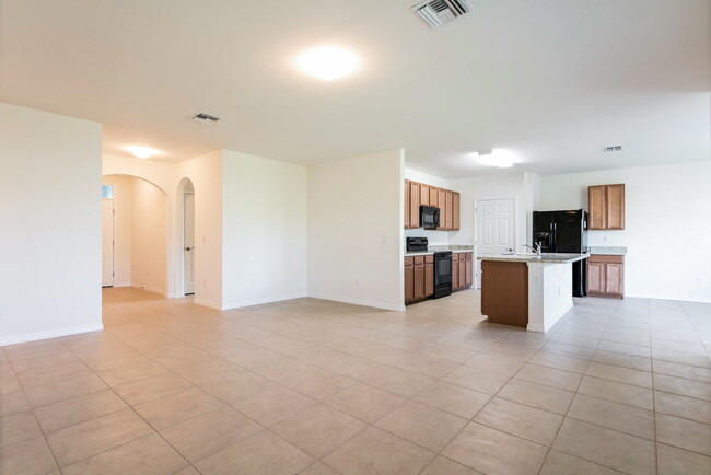 Foto del edificio - 1613 SW 23rd St