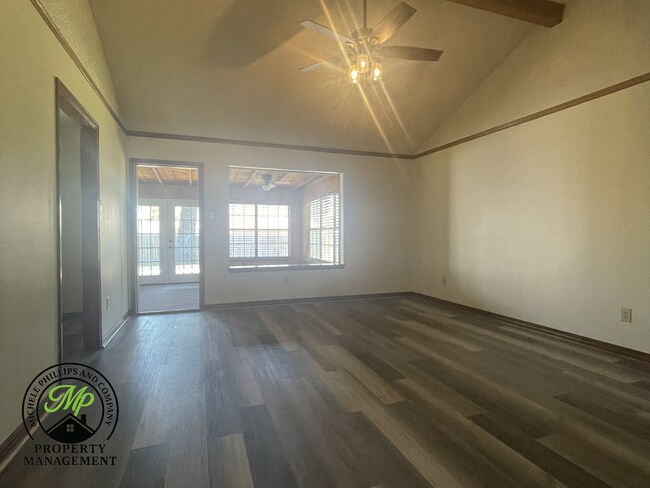 Foto del edificio - Great Cabot home!