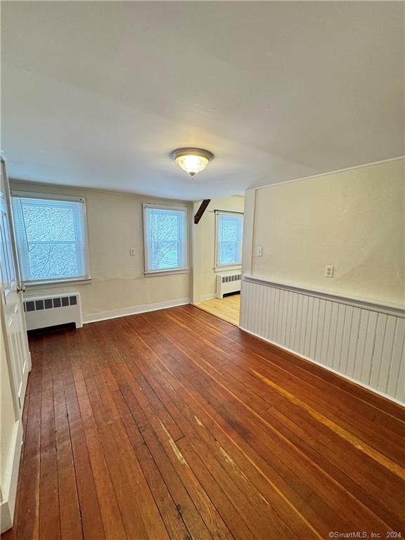 Building Photo - 1758 Farmington Ave