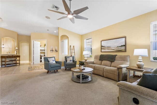 Building Photo - 746 Mainsail Pl