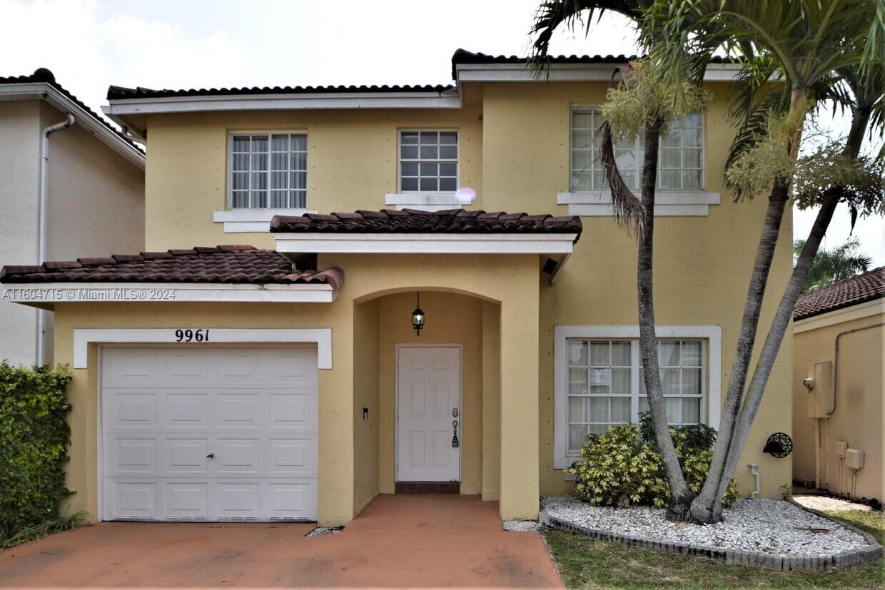 Foto principal - 9961 SW 162nd Ct